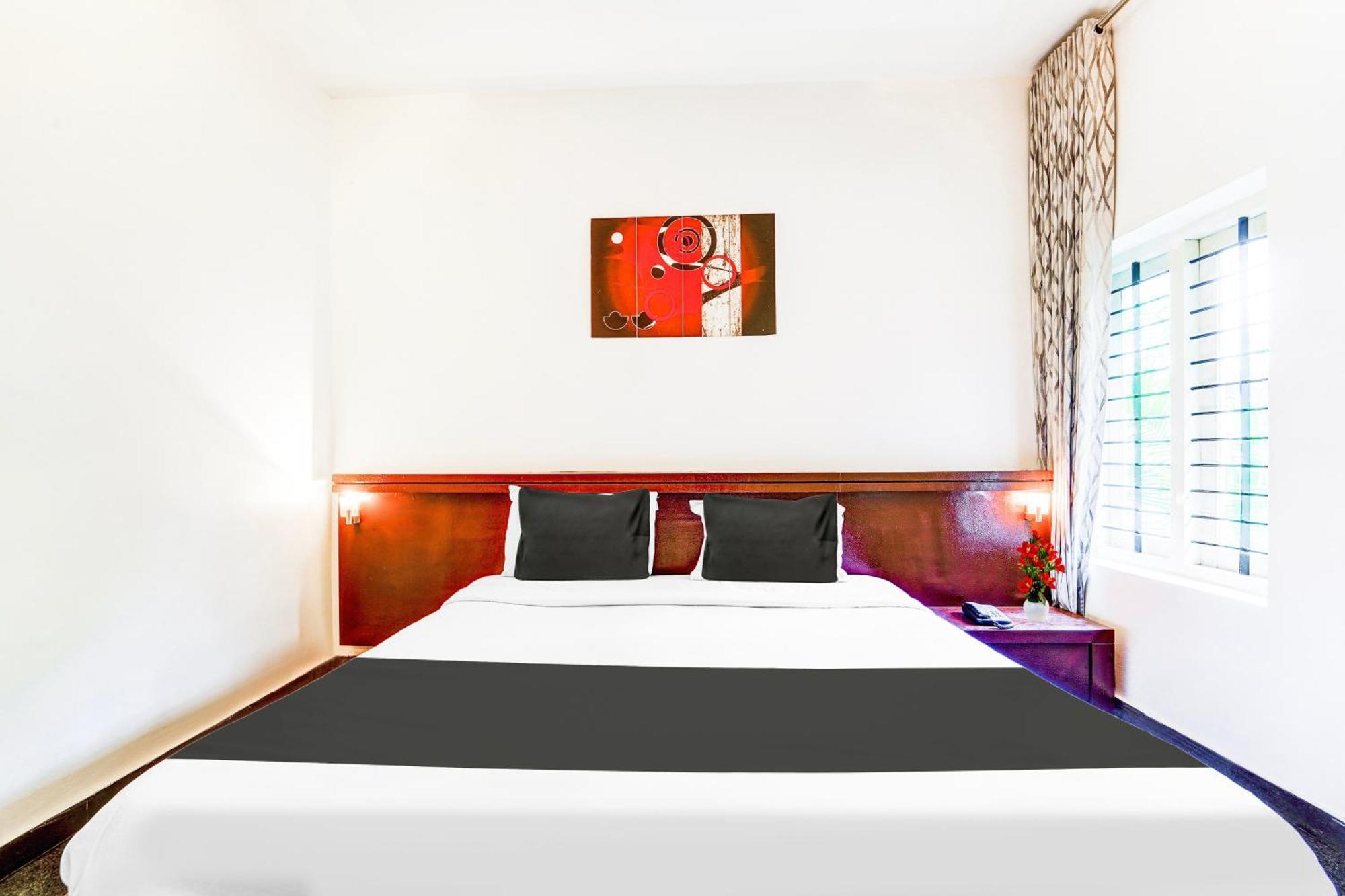 Super Collection O Kazhakuttam Near Al Saj Convention Centre Hotel Andurkonam Exterior foto